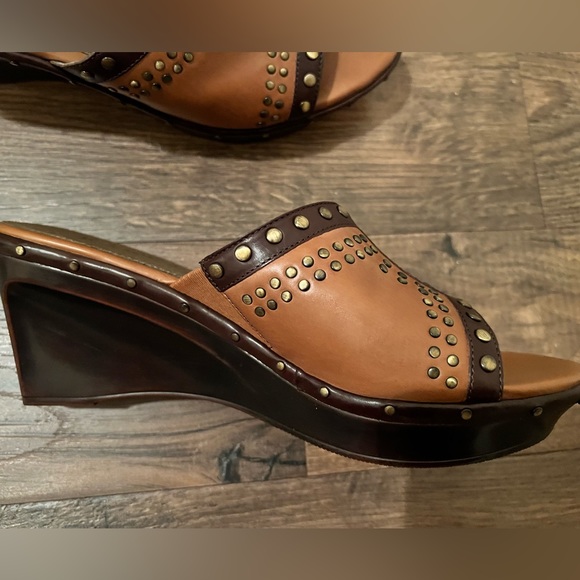 B. Makowsky Multi Brown Sandals Sz 8M - EUC - Picture 3 of 5